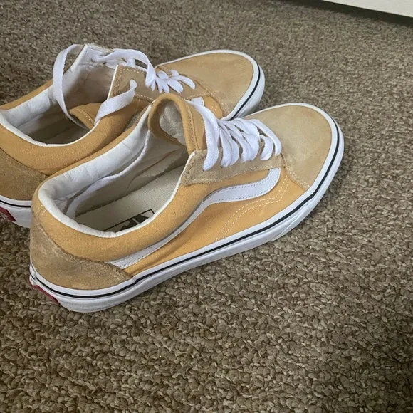Vans - Picture 4 of 4
